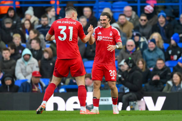 这位年轻的 这位年轻的