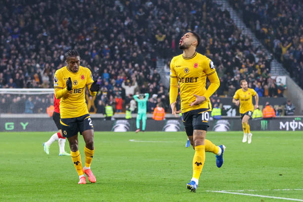 在探讨人员 在探讨人员