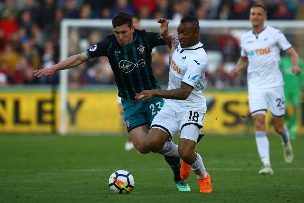 多余的触球 多余的触球